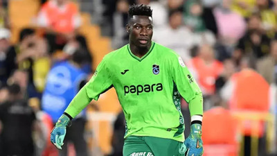 Andre Onana’nın soyunma odası konuşması İngiltere’de olay oldu! “Bu maçı bu adam için kazanmalıyız!”