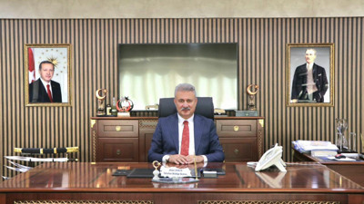 Ak Partili belediye başkanı gözaltına alındı