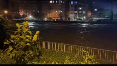 Rize’yi sel vurdu! Belediye tesisleri ve Formulaz alanı sular altında