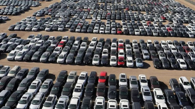 Yeni düzenleme resmen yürürlüğe girdi: Otomobillere ek vergi!