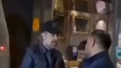 Nejat İşler muhabir kavga! Küfür ve kafa atma görüntüleri sosyal medyada olay oldu