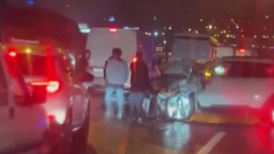 İstanbul’da zincirleme kaza: TEM otoyolunda 17 araç birbirine girdi