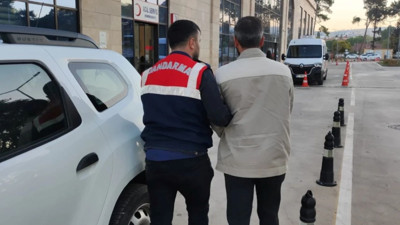 İzmir merkezli FETÖ operasyonu: 35 gözaltı, 7 firari