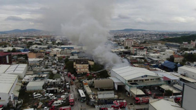 Ataşehir'de fabrika yangını! 4 işçi dumandan etkilendi, biri hastaneye kaldırıldı