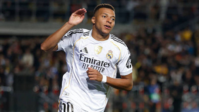 'Mbappe artık insan değildi!' Annesinden yürek burkan itiraf