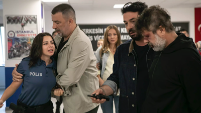 Arka Sokaklar 722. bölüm İZLE! Arka Sokaklar 722. bölüm tek parça full izle