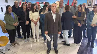 CHP İl Başkanlığında kriz! Genel merkeze bayrak açan il yönetimi binaya kendilerini kilitledi