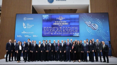 Bakan Uraloğlu: “Türkiye’yi iletişimde ileriye taşıyacak 5G ihalesini gerçekleştirdik”