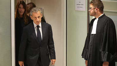 Fransa eski cumhurbaşkanı Nicolas Sarkozy cezaevine giriyor