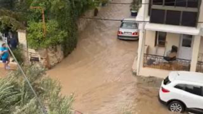 İzmir’de 1,5 saatte 144 kilo yağış! Dere taştı, 1 kişi kayboldu