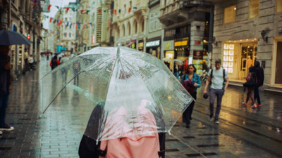 İstanbul akşam saatlerine dikkat! Sarı kod verildi: Sel, su baskını, yıldırım ve dolu tehlikesi kapıda!