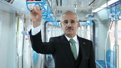 Bakan Uraloğlu açıkladı: "Marmaray, 12 yılda 1 milyar 430 milyon yolcuya hizmet verdi"