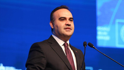 Bakan Kacır, "GO! GLOBAL Türkiye Zirvesi"nin açılışında konuştu: 'Sizleri Türkiye'de büyümeye davet ediyorum.'