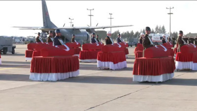 20 şehidimiz için Mürted Komutanlığı'nda tören düzenlendi