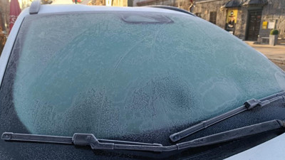 O şehir buz kesti! Eksi 13 dereceyle güne başlayan kentte araç camları dondu