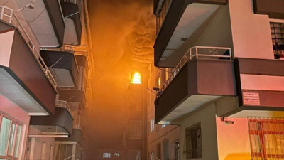 Ankara’da dehşet: Evini ateşe verip balkondan izledi!
