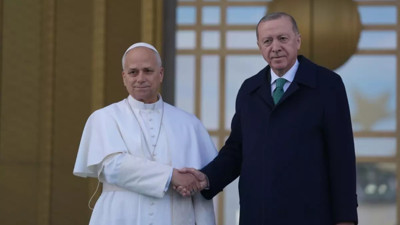 Papa 14. Leo, Cumhurbaşkanı Erdoğan tarafından resmi törenle karşılandı