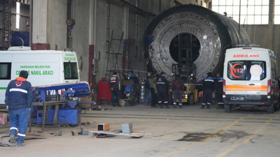 3 tonluk sac levhanın altında 2 işçi can vermişti: Tutuklama ve tahliyeler var