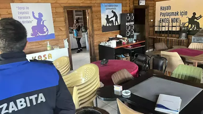 Engellilere ayrılan binayı okey salonuna çevirip kafeterya işletmişler