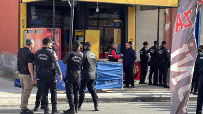 Mersin’de kan donduran olay: Önce anne-oğula, sonra “alkol vermedi” diye büfeciye kurşun yağdırdı!