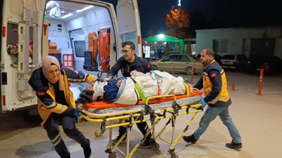 Yük asansöründen malzeme indiren 21 yaşındaki işçinin kafası asansöre sıkıştı