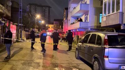 Pendik'te facia! 2 katlı binada çıkan yangında 3 çocuk yaşamını yitirdi, 1 çocuk ağır yaralı
