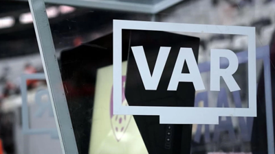 Trabzonspor - Fenerbahçe maçının VAR hakemi açıklandı