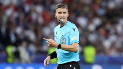 Türkiye - Romanya maçında düdük çalacak isim belli oldu!