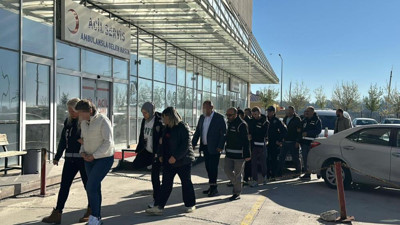 Eşme Belediye Başkanı Yılmaz Tozan ve 5 şüpheli 'irtikap' soruşturmasında adliyeye sevk edildi