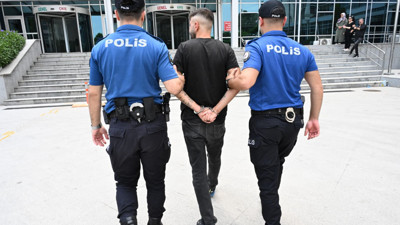 Kırmızı bültenle aranıyordu: Firari hükümlü havalimanında yakalandı