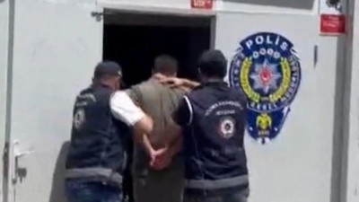 İstanbul Havalimanı'nda kırmızı bülten alarmı! INTERPOL'ün aradığı o isim yakalandı