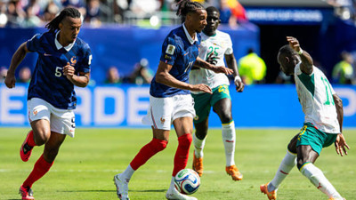 Mbappe'den çifte rekor! Fransa, Senegal'i 3-1 yendi