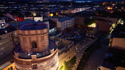 Bakan Ersoy duyurdu! Edirne'nin tarihi Saat Kulesi yeniden ziyarete açıldı