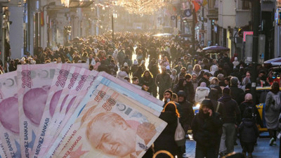 Milyonların maaşı değişiyor: Memur ve emekliye Ocak ayında ne kadar zam gelecek?