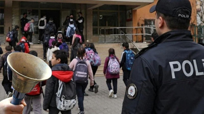 17 milyon öğrenci için ilk ders zili çaldı! 2026-2027 eğitim yılı başladı: İşte ara tatil ve sömestir tarihleri