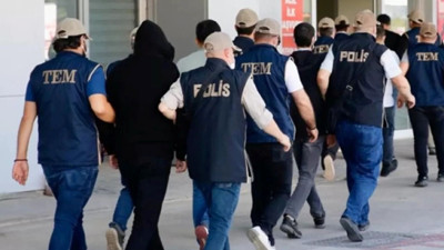 MİT ve Jandarmadan İzmir'de dev FETÖ operasyonu! Güncel yapılanmaya darbe: 21 gözaltı