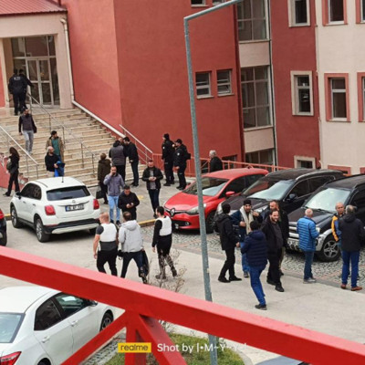 Gümüşhane Üniversitesi’nde silahlı rehine krizi!