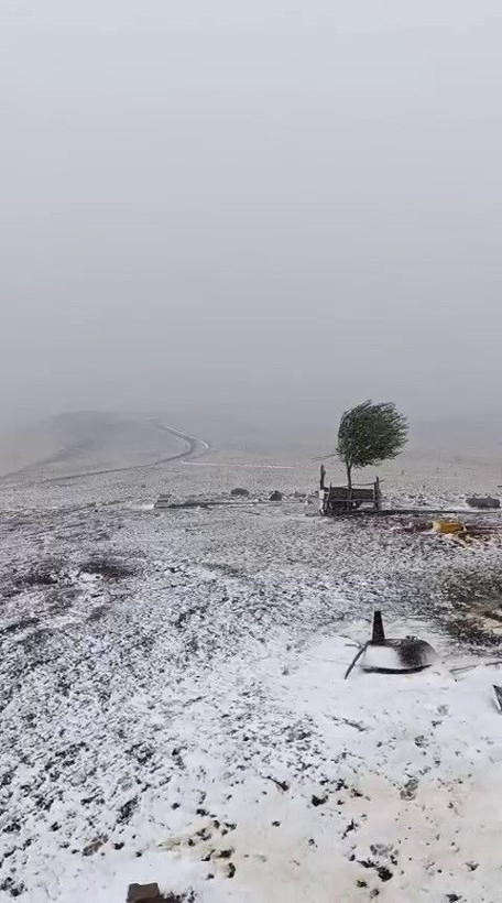 Sıcaklıklar azaldı, mevsimin ilk karı bu şehirlere düştü - Resim: 3