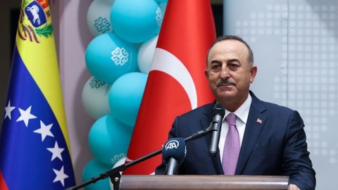 Çavuşoğlu'ndan Kavala yorumu: ''Bu adamın siyasi partisi mi var?''