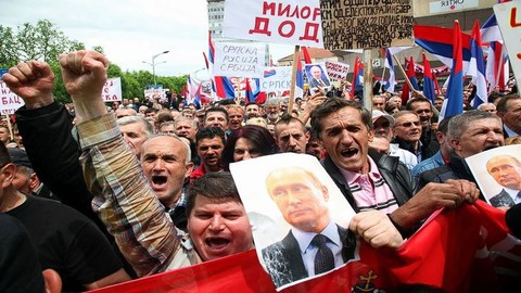 Bosna'da Putin'e ve Rusya'ya destek mitingi