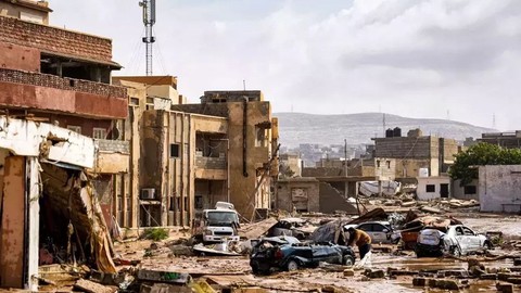 Libya'da insanlık dramı! Hayatını kaybedenlerin sayısı 11 bin 300'ü geçti