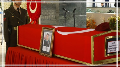 Şehit Piyade Üsteğmen Son Yolculuğuna Uğurlandı