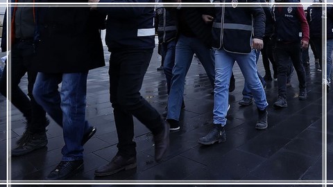 İzmir'de FETÖ Operasyonu! 5 Kişi Yakalandı