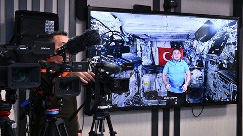 Alper Gezeravcı merak edilen soruları yanıtladı! İşte Türkiye'nin ilk astronotunun açıklamaları