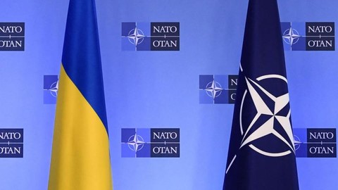 NATO Ukrayna'yı ateşe atacak