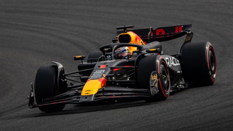 F1 Çin Grand Prix'sinde zafer Verstappen'in