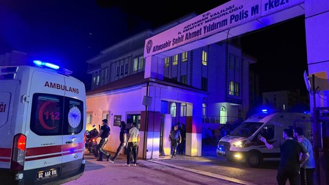 Adıyaman'da bir polis, meslektaşlarına ateş açtı!