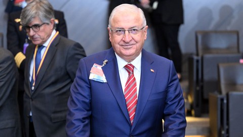 Milli Savunma Bakanı Yaşar Güler'den Cumhuriyet Bayramı mesajı