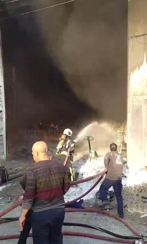 Gebze’de 6 kişinin öldüğü parfüm fabrikası yangınından yeni görüntüler! Tesisin içi küle döndü - Resim: 9