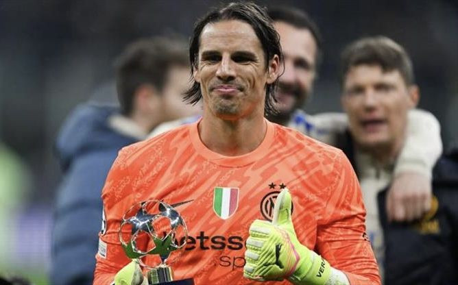 Muslera sonrası kaleye dev isim geliyor! Galatasaray 3 yıldızla temasta - Resim: 3